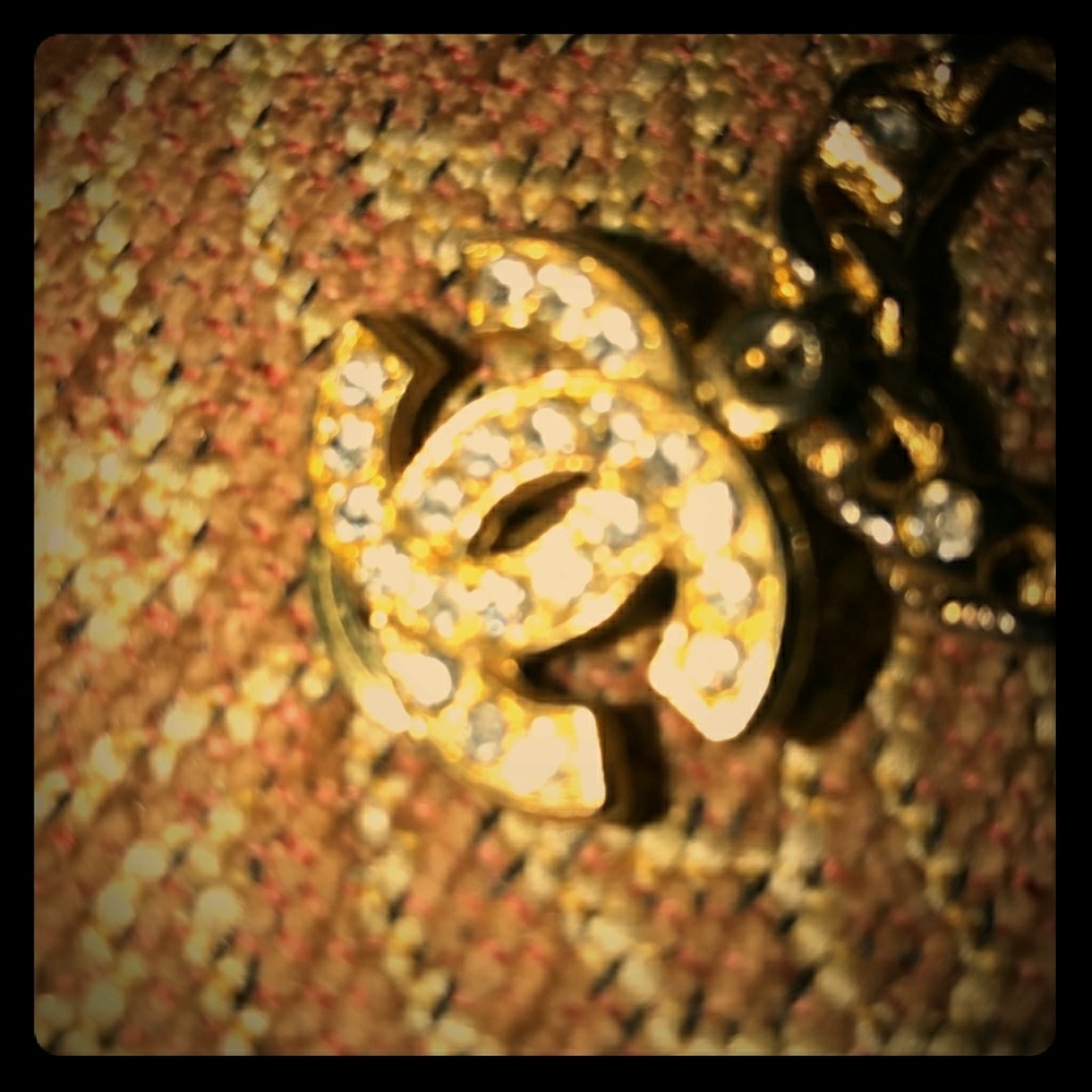 CHANEL Earings
